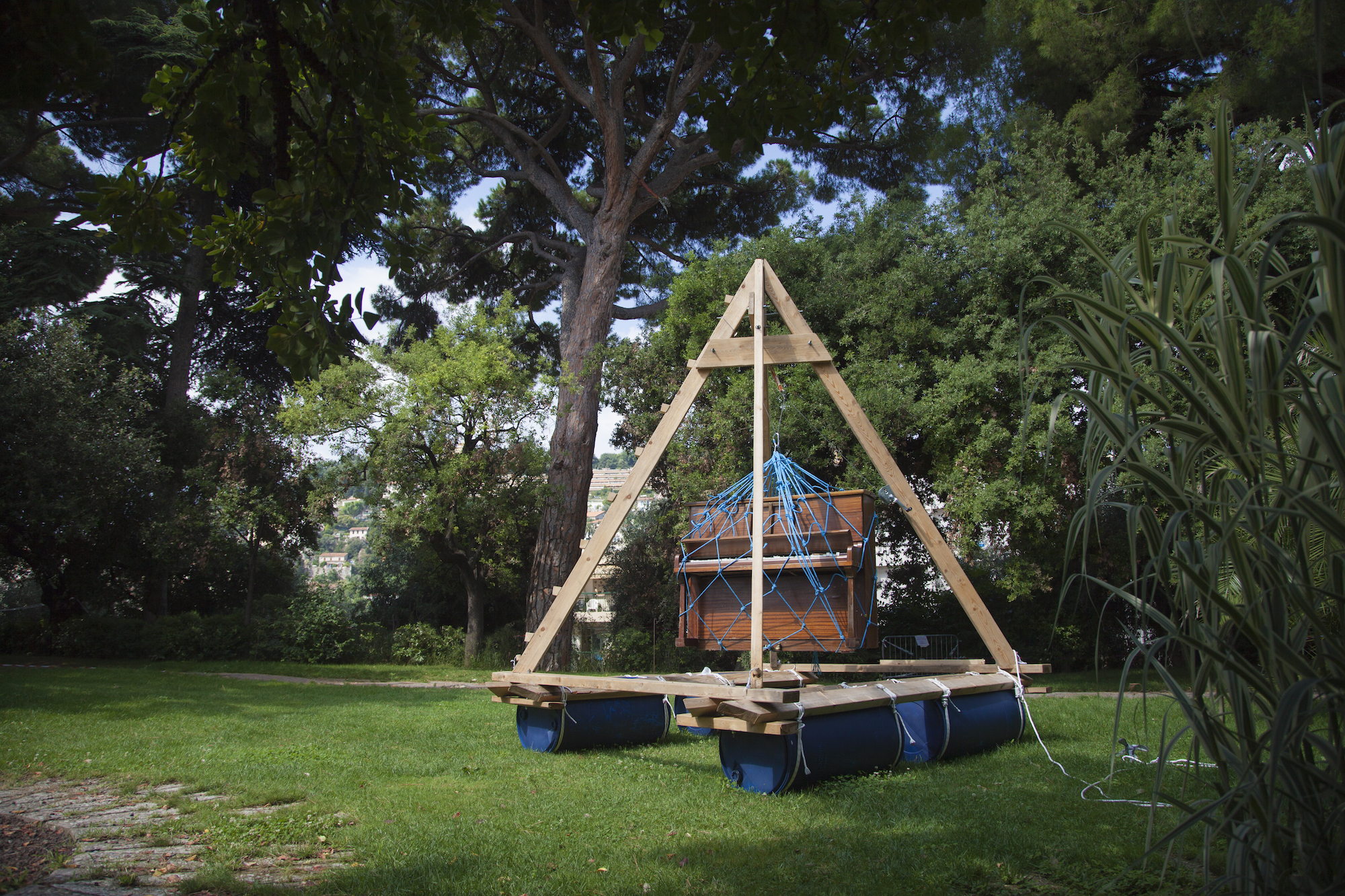 radeau jardin arson web